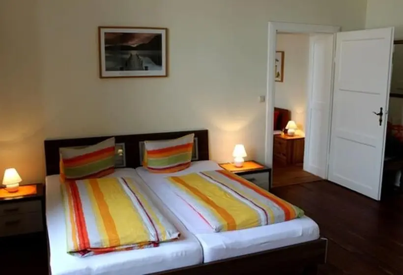 Hotelli The Avalon