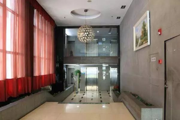 هتل Jitai   Shanghai Train Station South Square