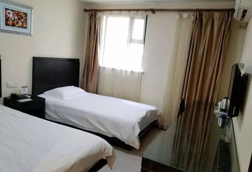 هتل Jitai   Shanghai Train Station South Square