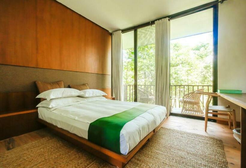 استراحتگاه Kasara Chitwan