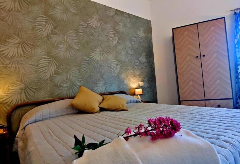 酒店 Golfo Azzurro