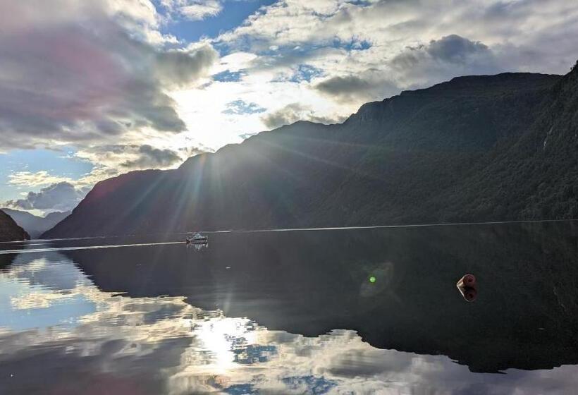 Frafjord Apartments Thor