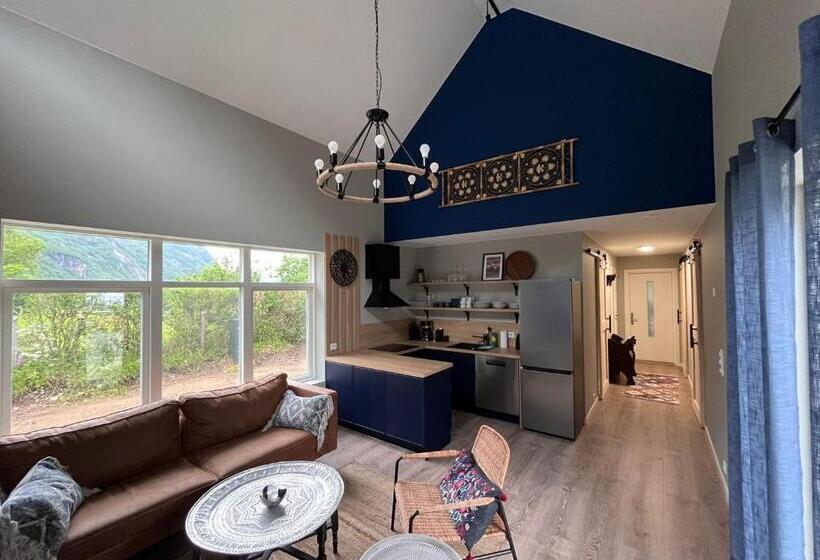 Frafjord Apartments Thor