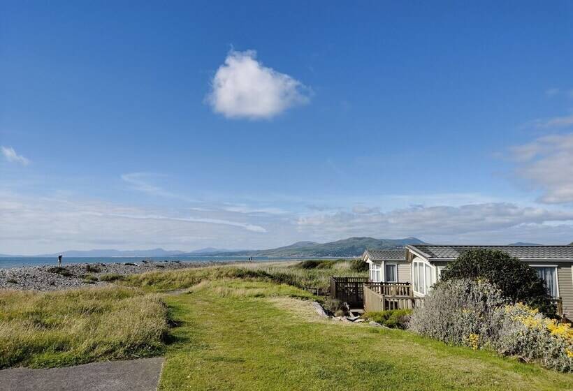 Sea And Mountain View Sunbeach Holiday Snowdonia