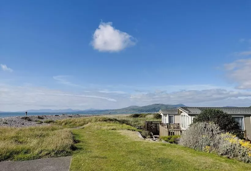 Sea And Mountain View Sunbeach Holiday Snowdonia