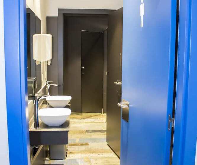 Albergue Playa De Sabaris