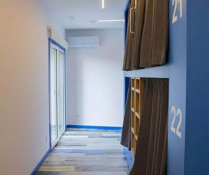 Albergue Playa De Sabaris