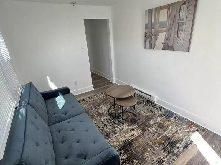 Crystal Sands Apartments