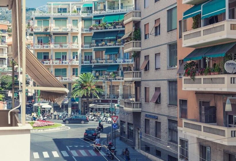 Morgana Central Apartment By Wonderful Italy