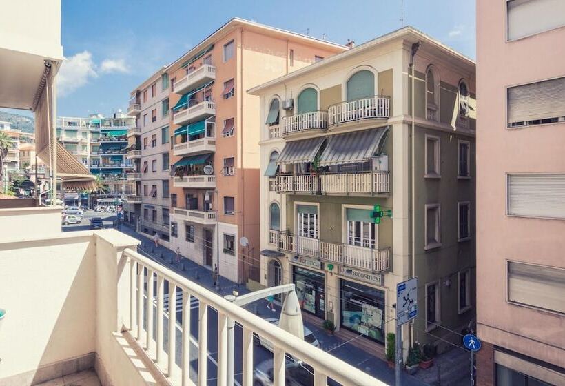 Morgana Central Apartment By Wonderful Italy