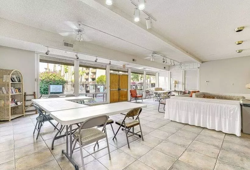 Walk To Old Town Scottsdale