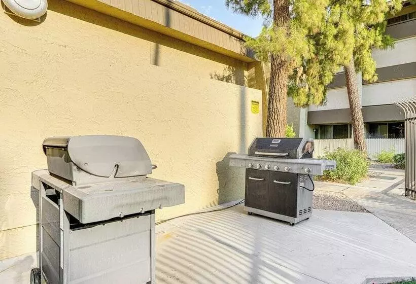 Walk To Old Town Scottsdale