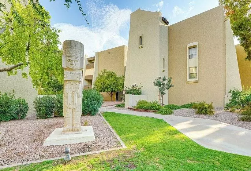 Walk To Old Town Scottsdale