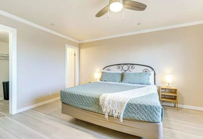 Walk To Old Town Scottsdale