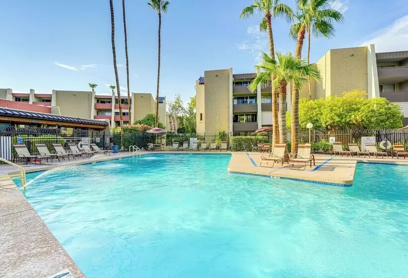 Walk To Old Town Scottsdale