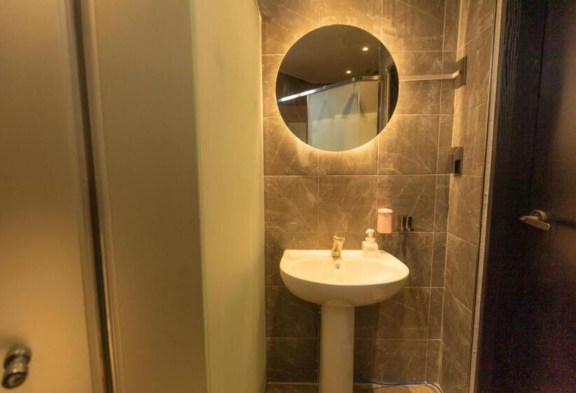 تختخواب و صبحانه Big K House