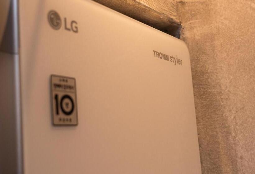 تختخواب و صبحانه Big K House