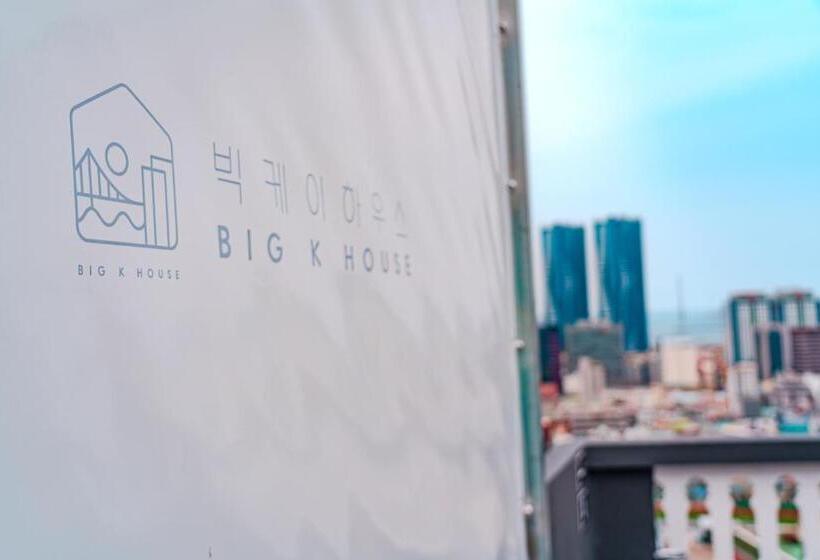 تختخواب و صبحانه Big K House