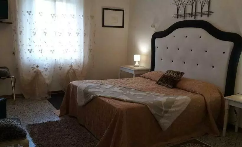 ベッドアンドブレックファースト La Cascina Della Grotta Di Tufo