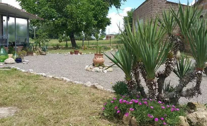 ベッドアンドブレックファースト La Cascina Della Grotta Di Tufo