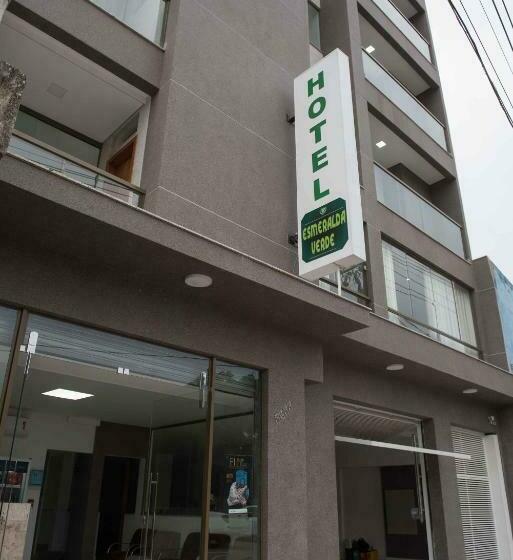 Hotel Esmeralda Verde
