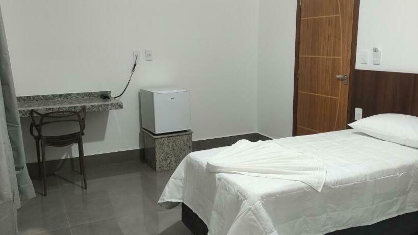 Hotel Esmeralda Verde