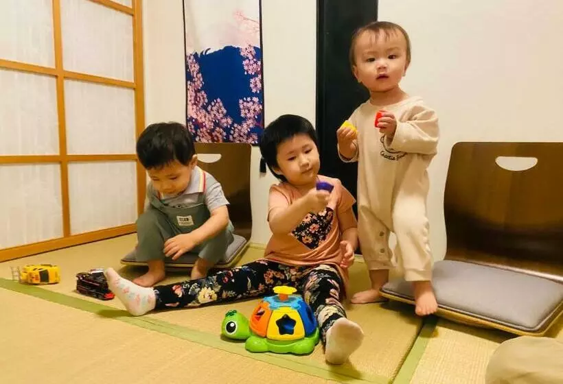 پانسیون 倚鳳閣