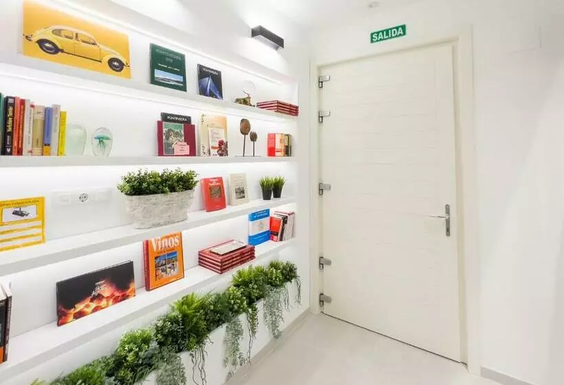 پانسیون Hostel Charino