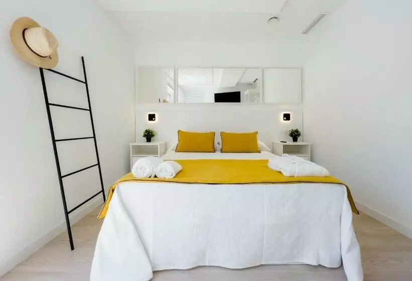 پانسیون Hostel Charino