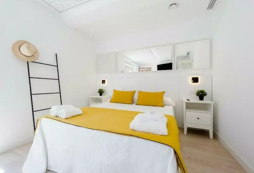 پانسیون Hostel Charino