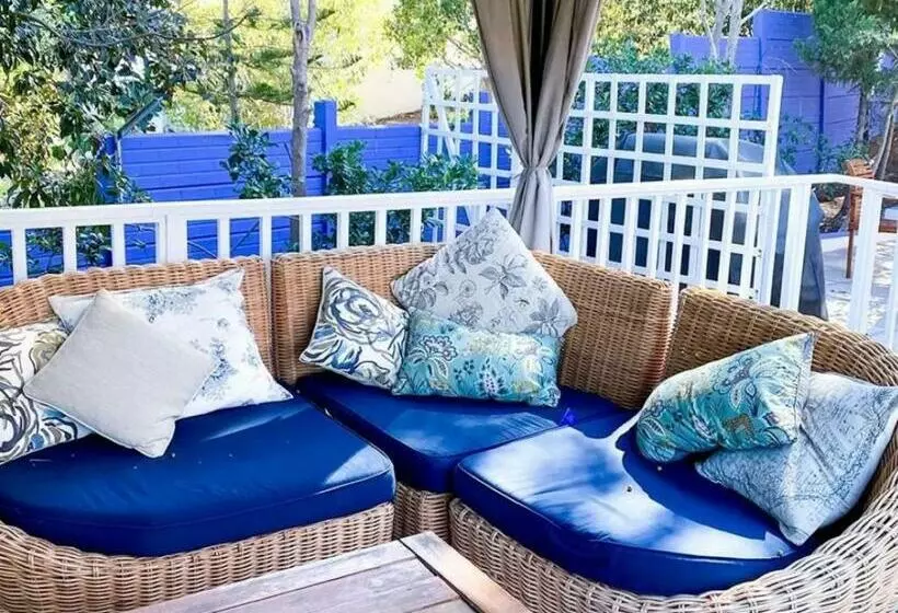 پانسیون Innisfree Manor