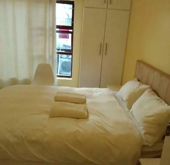 پانسیون Jacmo Guest House