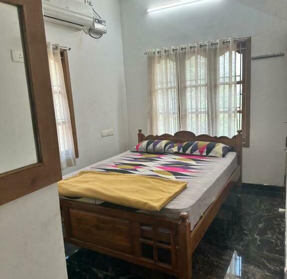 Pensão Yuga Guest House