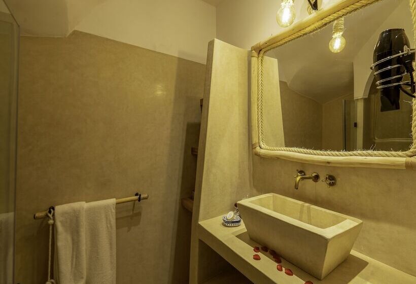 Nelia Marrakech, Riad Collection