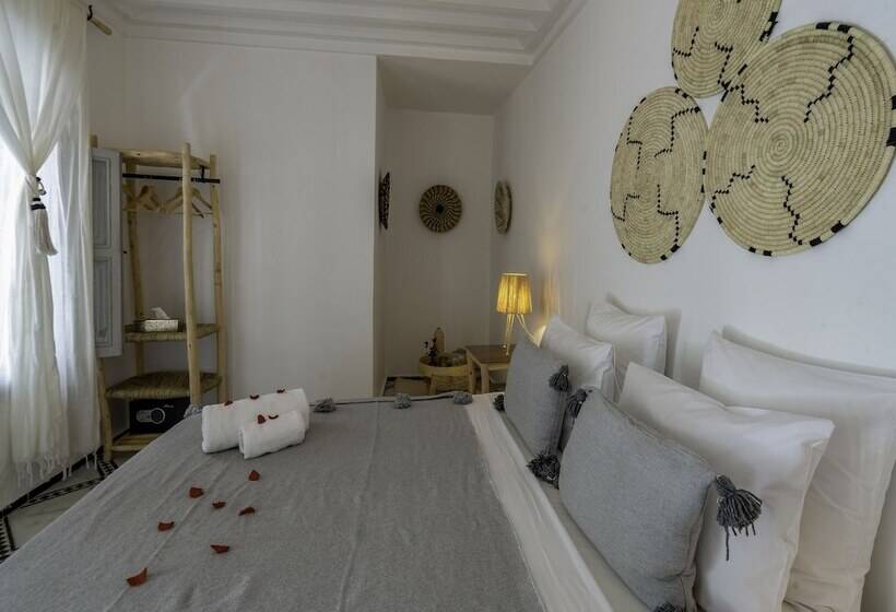 Nelia Marrakech, Riad Collection