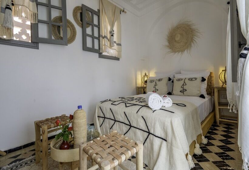 Nelia Marrakech, Riad Collection