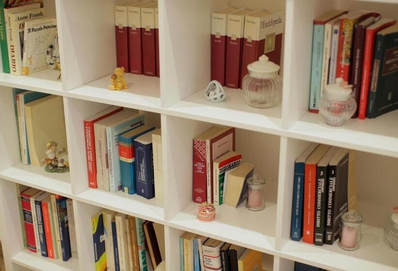 تختخواب و صبحانه L Arte Di Venere Suite