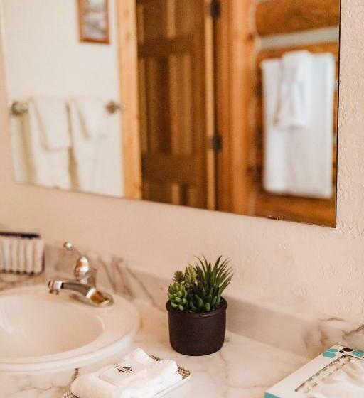 בית מלון כפרי Teton Cabins