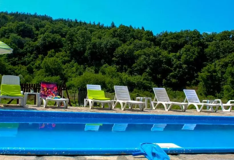 Majatalo комплекс сборяна