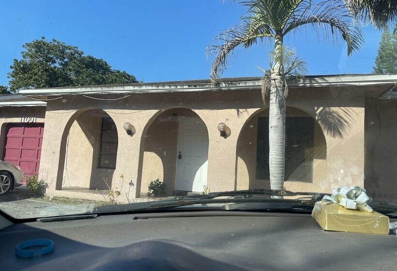 بنسيون Cozy Guest House Florida Sunrise