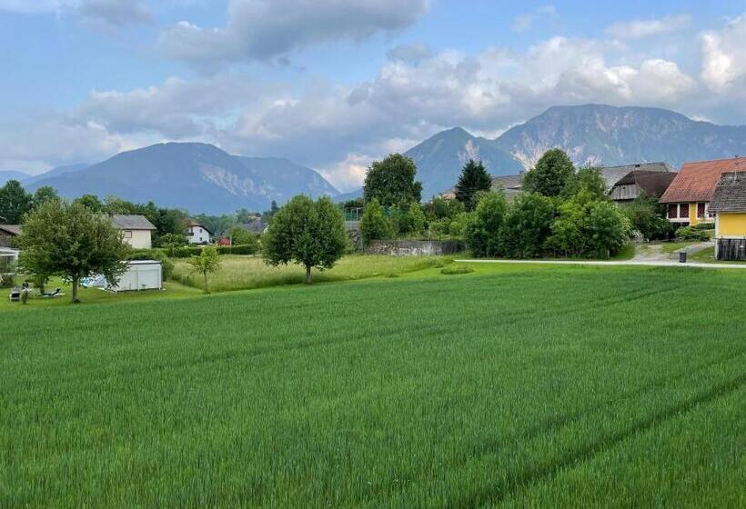 膳宿费 Rosental Apartments Self Check In