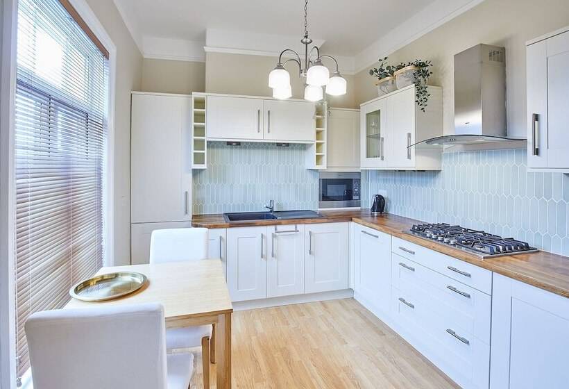 Host & Stay   The Old Post Office