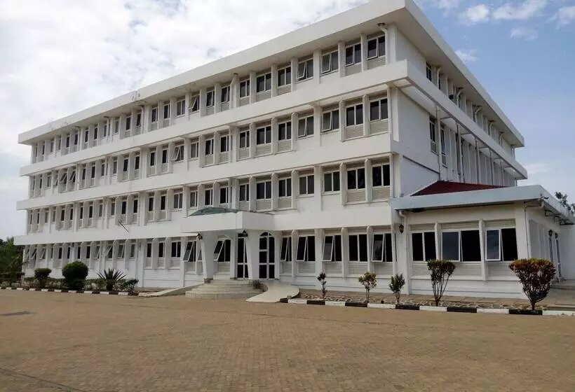 هتل Tom Mboya Labour College