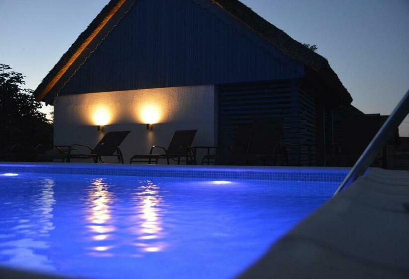 پانسیون Déjà Blue Adult Only