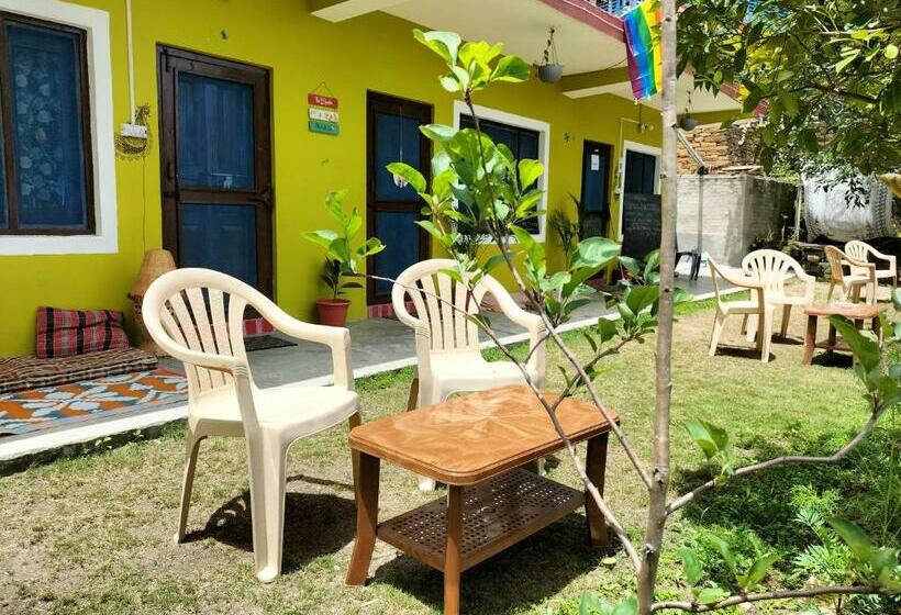 פנסיון Le Jardin Almora