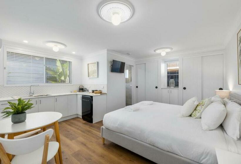 Пансион Sea Pine Studio