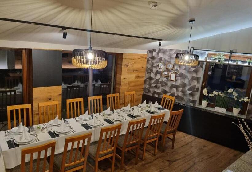 בית מלון כפרי Andante Pension & Restaurant