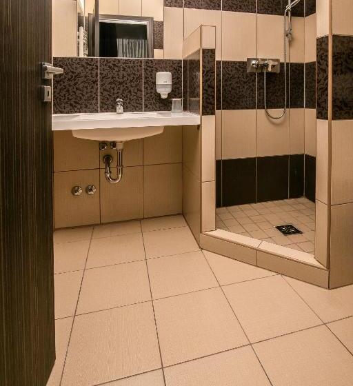 בית מלון כפרי Andante Pension & Restaurant