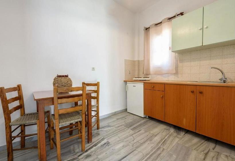 فندق Astoria Apartments