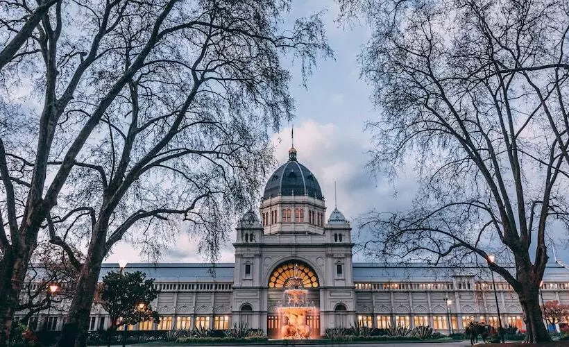 בית מלון כפרי Clocktower Apartment